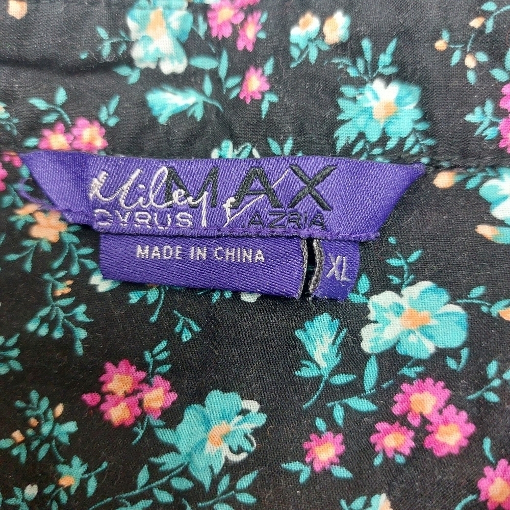 MILEY CYRUS MAX AZRIA BLACK FLORAL V-NECK ROLL TAB SLEEVES BUTTON UP SHIRT SZ XL - Picture 2 of 7